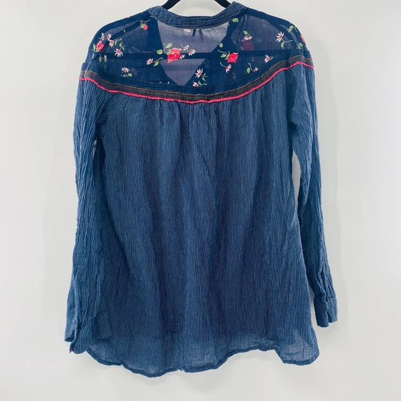 Free People Hearts and Colors Blue Floral Striped Oversized Top Size XS - Picture 3 of 10